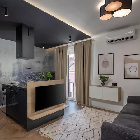 Apartment Luxury Pod Kastelom Rijeka