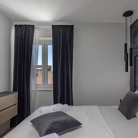 Apartment Luxury Pod Kastelom *