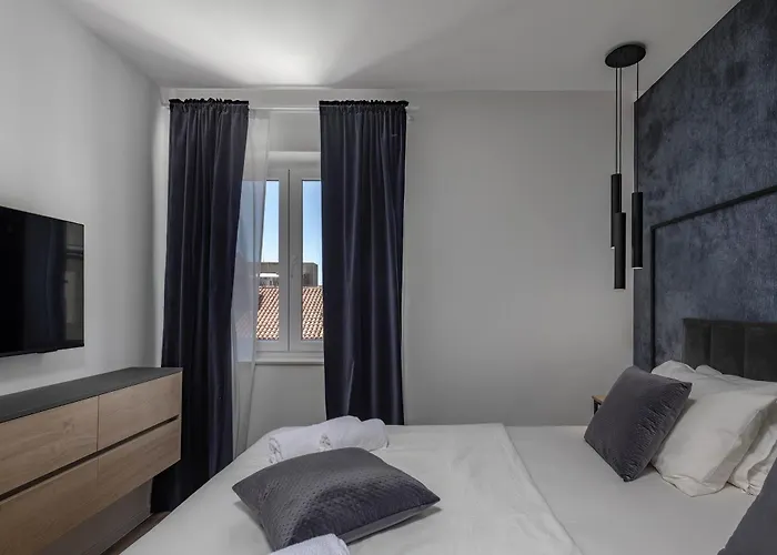 Apartment Luxury Pod Kastelom *